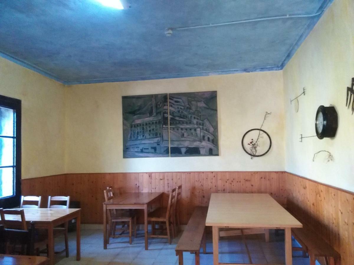 Refugi Quatre Cases Clot del Moro Exterior photo